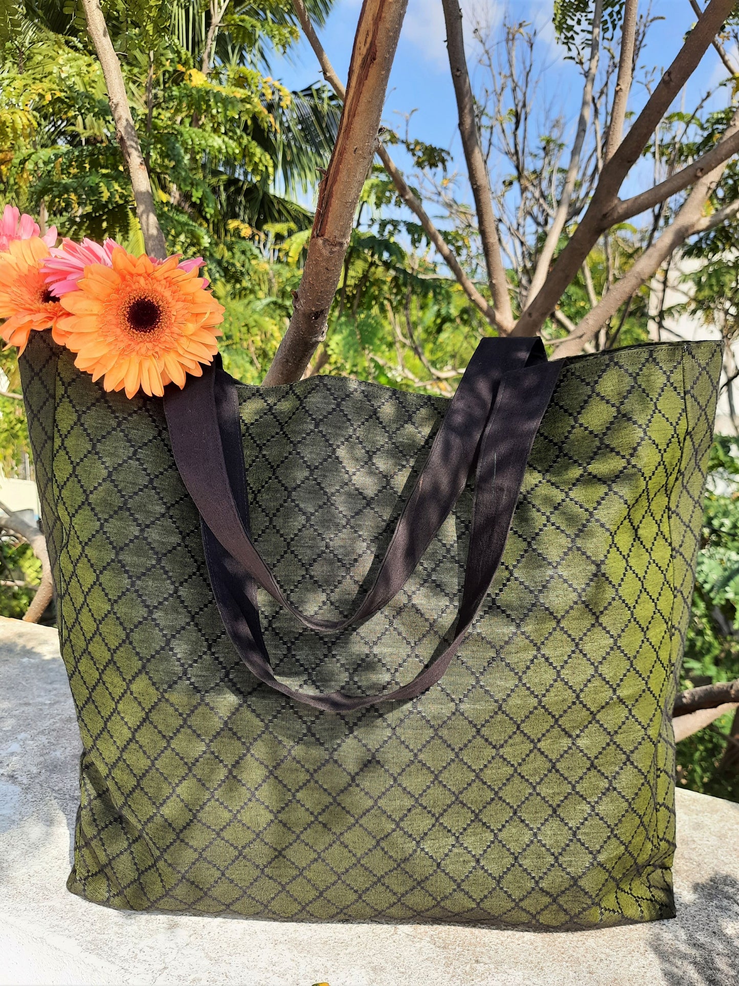 Upcycled fabric handbag, Everyday use jhola bag, Upcycled green jhola bag, Handbag, Fabric handbag, Recycled handbag, Grocery fabric bag