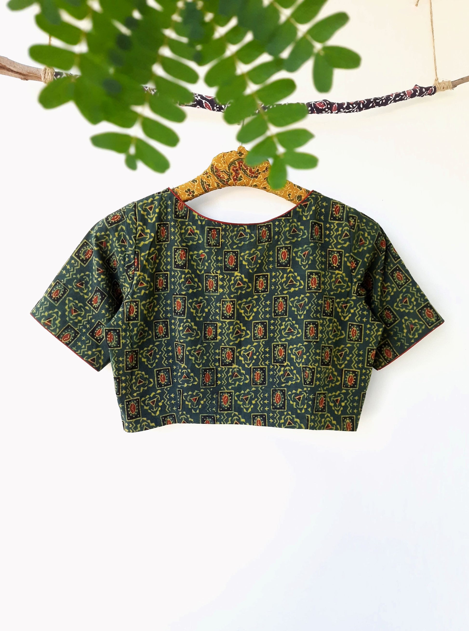 Ajrakh prints blouse in green color, Ajrakh prints cotton blouse, Handmade ajrakh hand block print saree blouse, Sari blouse in green color